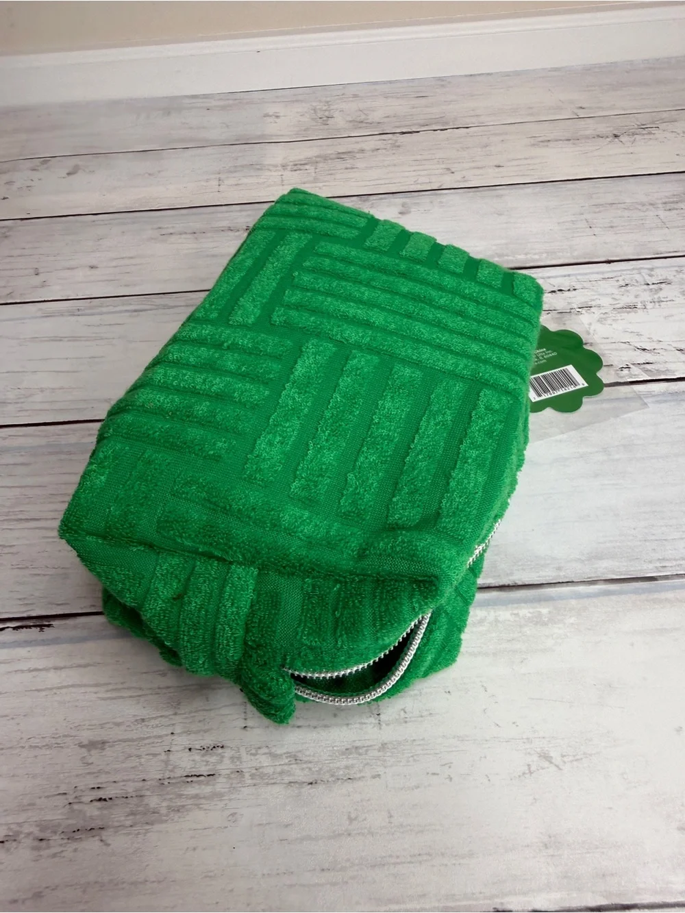 Vibrant Green Textured Cosmetic Clutch